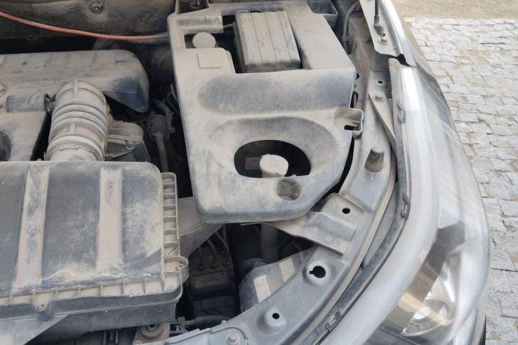 Used HYOSOW S3 2014 1.5L Comfort Version China IV Emission Standard Engine Bay Left