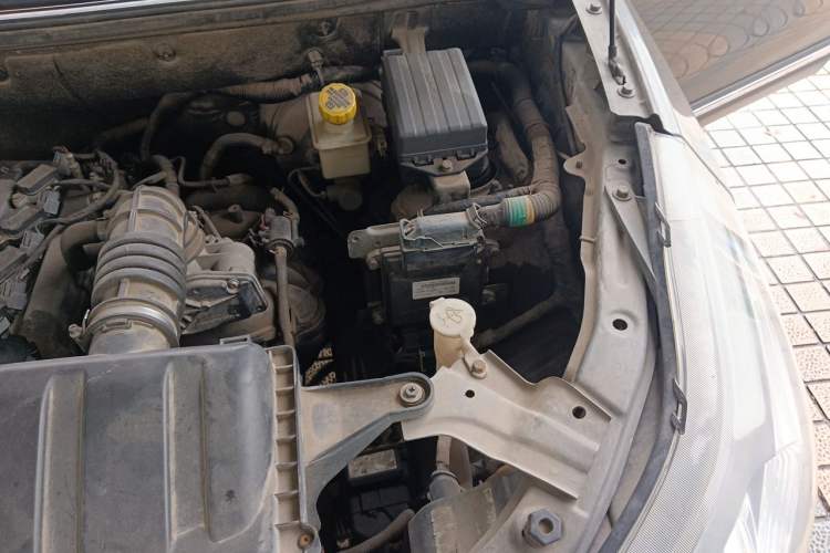 Used HYOSOW S3 2014 1.5L Comfort Version China IV Emission Standard Engine Bay Left
