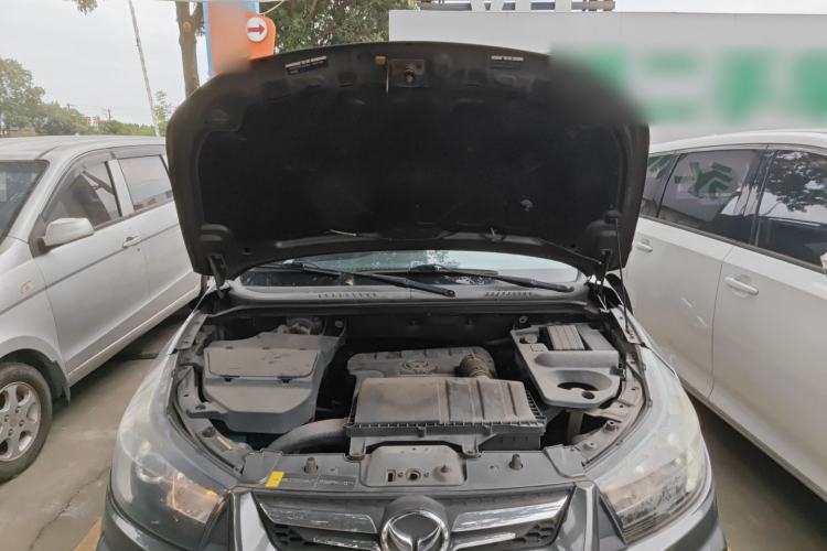 Used HYOSOW S3 2014 1.5L Comfort Version China IV Emission Standard Engine Bay