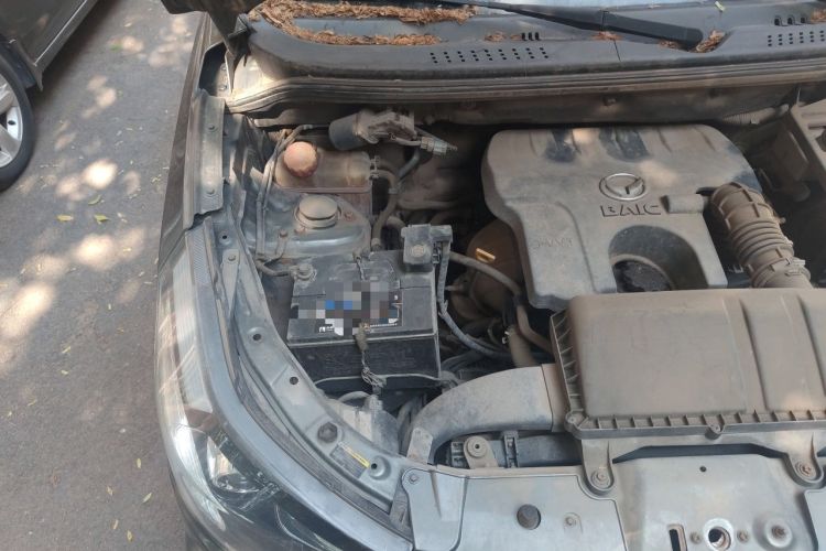 Used HYOSOW S3 2014 1.5L Luxury Version China IV Emission Standard Engine Bay Right