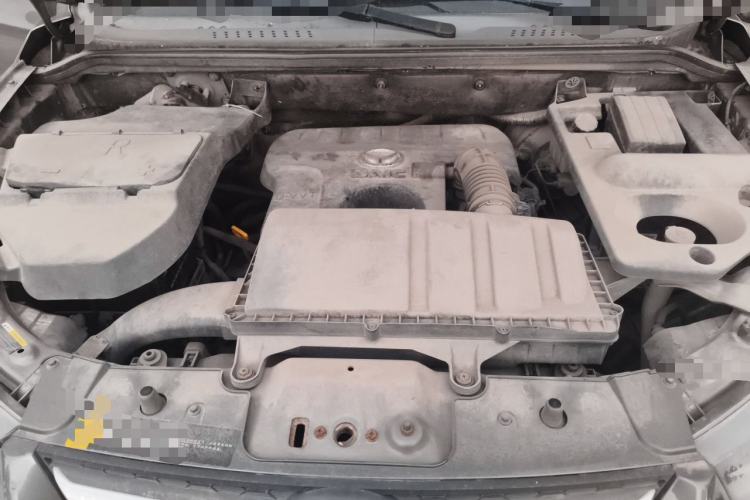 Used HYOSOW S3 2014 1.5L Luxury Version China IV Emission Standard Engine Bay