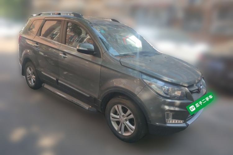 Used HYOSOW S3 2014 1.5L Luxury Version China IV Emission Standard Front Right 45 Deg