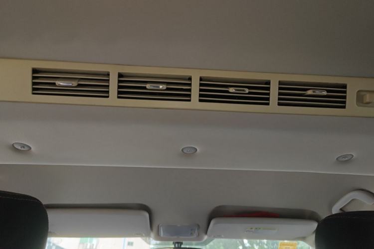 Used HYOSOW S3 2014 1.5L Comfort Version China IV Emission Standard Headliner