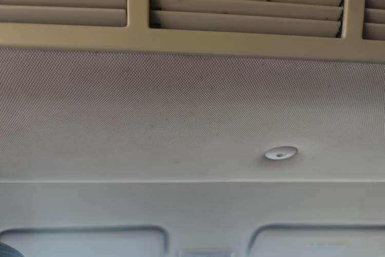 Used HYOSOW S3 2014 1.5L Comfort Version China IV Emission Standard Headliner
