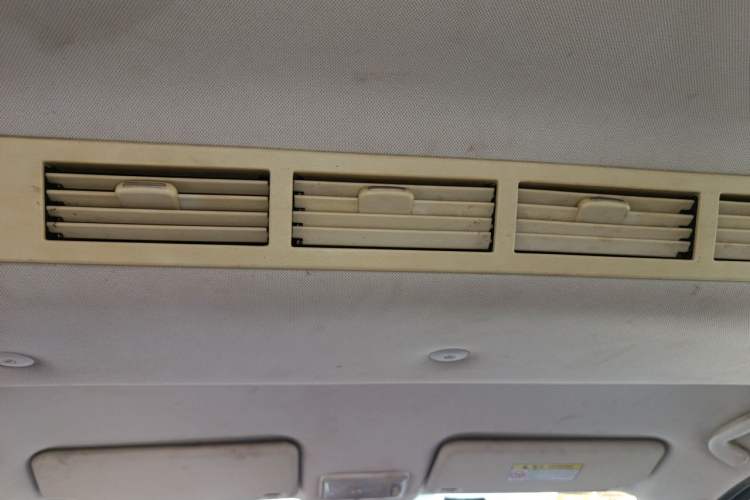 Used HYOSOW S3 2014 1.5L Luxury Version China IV Emission Standard Headliner