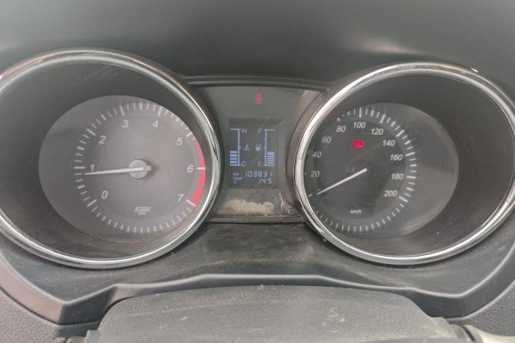 Used HYOSOW S3 2014 1.5L Comfort Version China IV Emission Standard Instrument Cluster