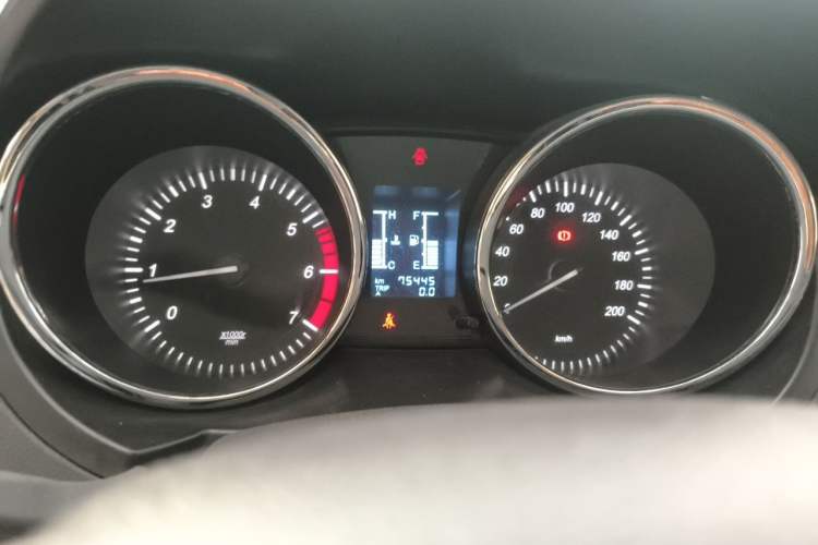 Used HYOSOW S3 2014 1.5L Luxury Version China IV Emission Standard Instrument Cluster