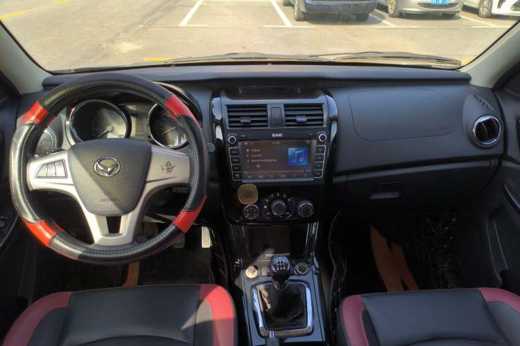 Used HYOSOW S3 2014 1.5L Comfort Version China IV Emission Standard Interior 3
