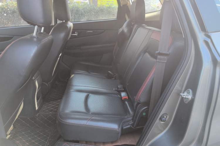 Used HYOSOW S3 2014 1.5L Comfort Version China IV Emission Standard Interior 4