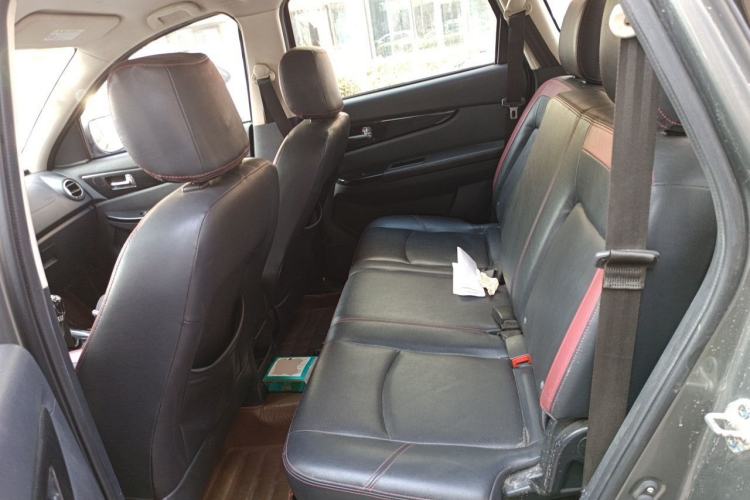 Used HYOSOW S3 2014 1.5L Luxury Version China IV Emission Standard Left Rear Seat
