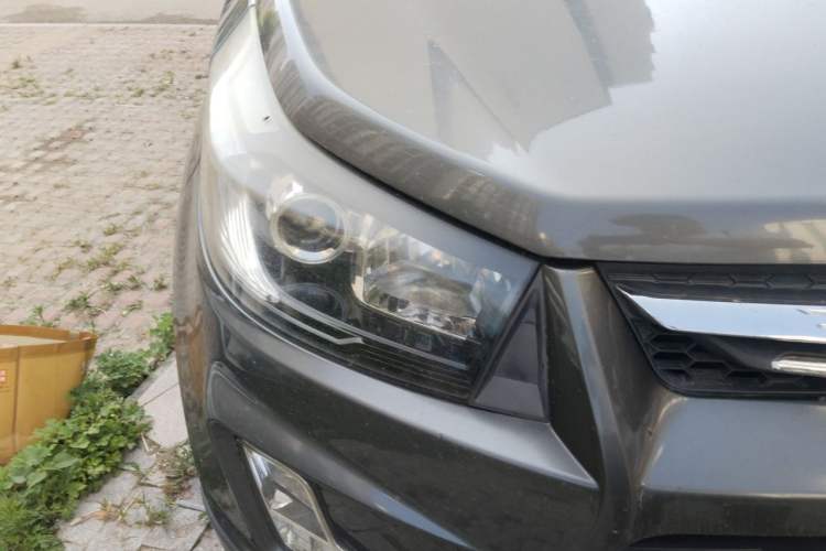 Used HYOSOW S3 2014 1.5L Comfort Version China IV Emission Standard Right Front Headlight