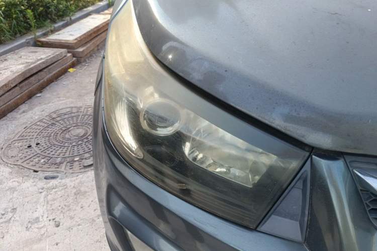Used HYOSOW S3 2014 1.5L Comfort Version China IV Emission Standard Right Front Headlight
