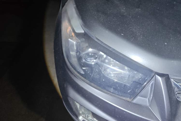 Used HYOSOW S3 2014 1.5L Luxury Version China IV Emission Standard Right Front Headlight