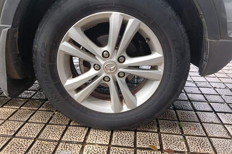 Used HYOSOW S3 2014 1.5L Comfort Version China IV Emission Standard Right Front Wheel Hub
