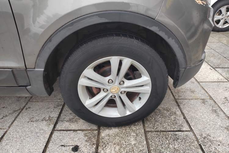 Used HYOSOW S3 2014 1.5L Luxury Version China IV Emission Standard Right Rear Wheel Hub