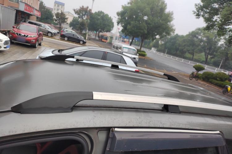Used HYOSOW S3 2014 1.5L Luxury Version China IV Emission Standard Roof
