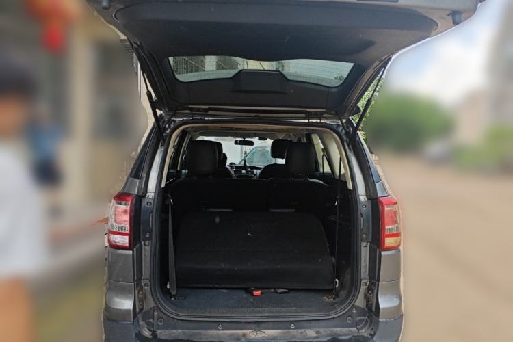 Used HYOSOW S3 2014 1.5L Luxury Version China IV Emission Standard Trunk