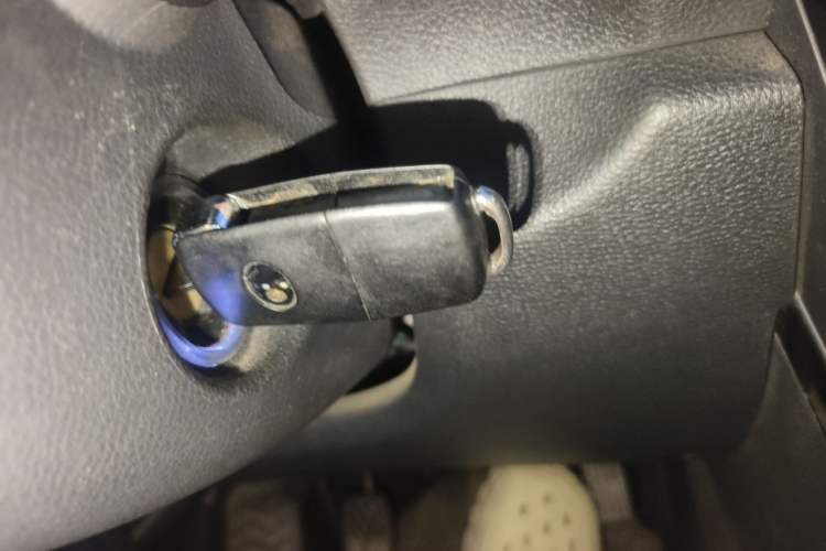 Used HYOSOW S3 2014 1.5L Luxury Version China IV Emission Standard Vehicle Key
