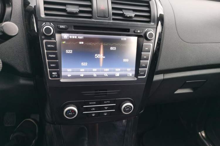 Used HYOSOW S3 2014 1.5L Luxury Version China IV Emission Standard Audio And AC Panel