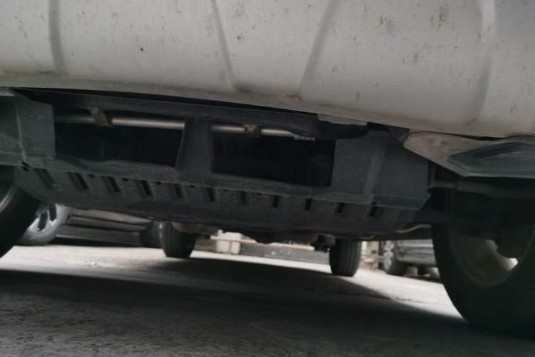 Used HYOSOW S3 2014 1.5L Luxury Version China IV Emission Standard Chassis Front