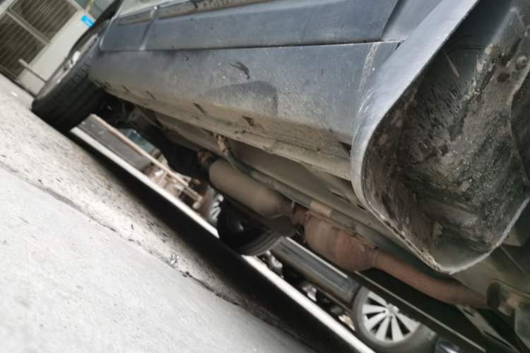Used HYOSOW S3 2014 1.5L Luxury Version China IV Emission Standard Chassis Front Right