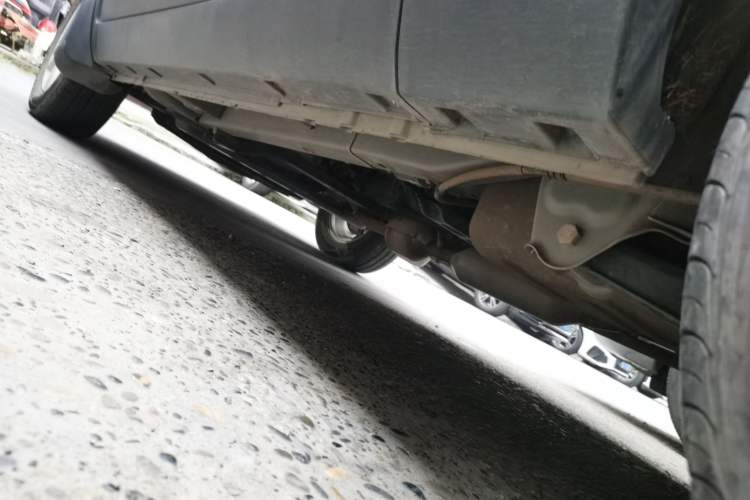 Used HYOSOW S3 2014 1.5L Luxury Version China IV Emission Standard Chassis Rear Left