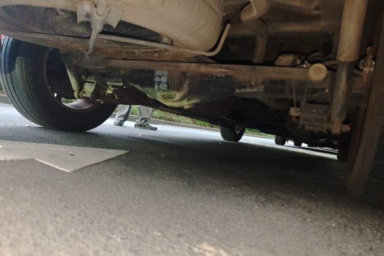 Used HYOSOW S3 2014 1.5L Luxury Version China IV Emission Standard Chassis Rear Right