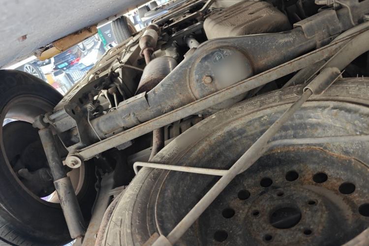 Used HYOSOW S3 2014 1.5L Luxury Version China IV Emission Standard Chassis Rear