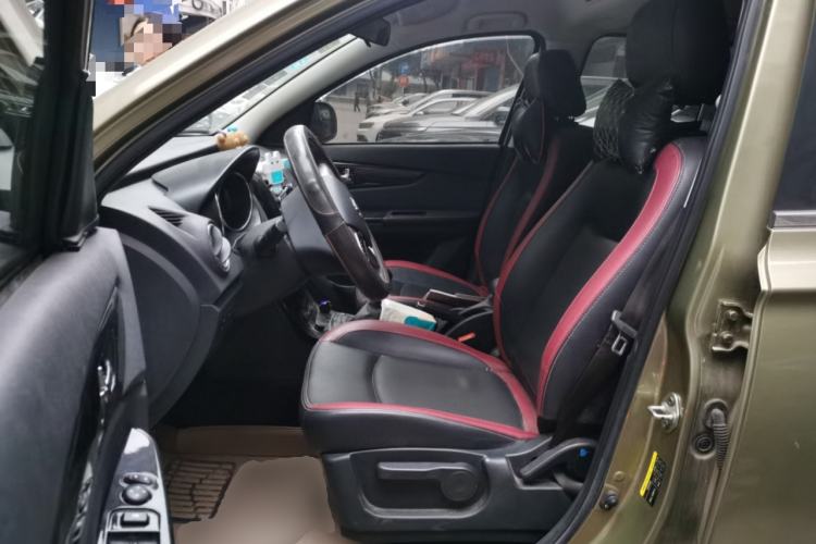 Used HYOSOW S3 2014 1.5L Luxury Version China IV Emission Standard Driver Seat