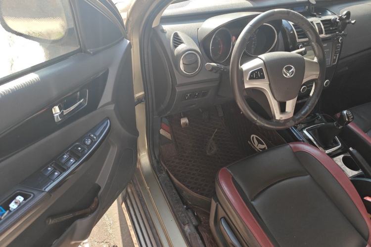 Used HYOSOW S3 2014 1.5L Luxury Version China IV Emission Standard Driver Seat