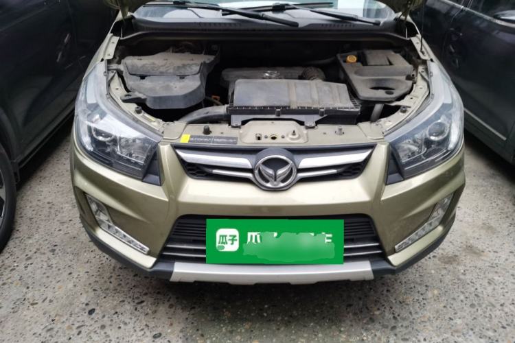 Used HYOSOW S3 2014 1.5L Luxury Version China IV Emission Standard Engine Bay