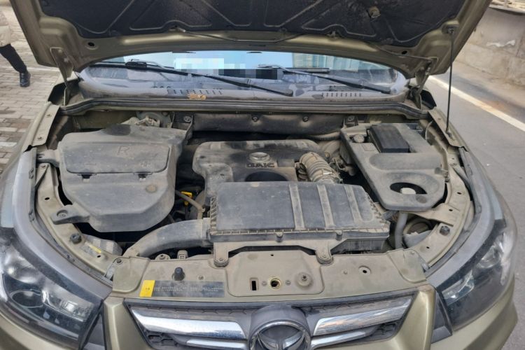 Used HYOSOW S3 2014 1.5L Comfort Version China IV Emission Standard Engine Bay