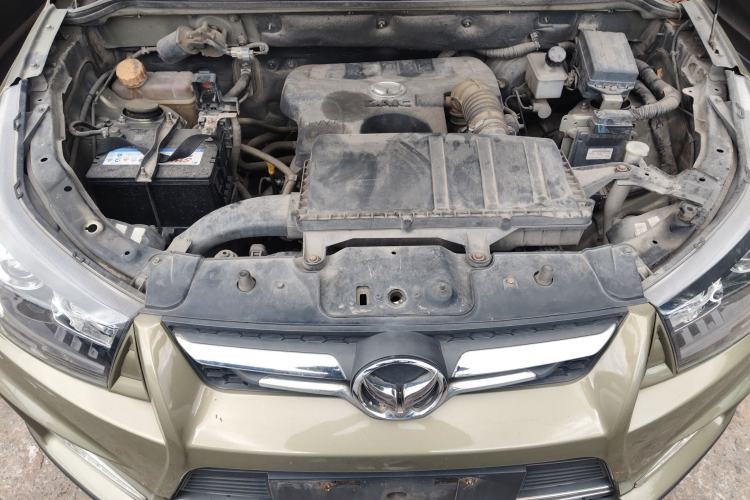 Used HYOSOW S3 2014 1.5L Comfort Version China IV Emission Standard Engine Bay