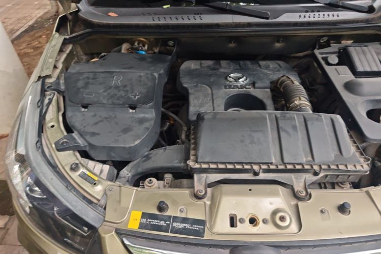 Used HYOSOW S3 2014 1.5L Luxury Version China IV Emission Standard Engine Bay Right