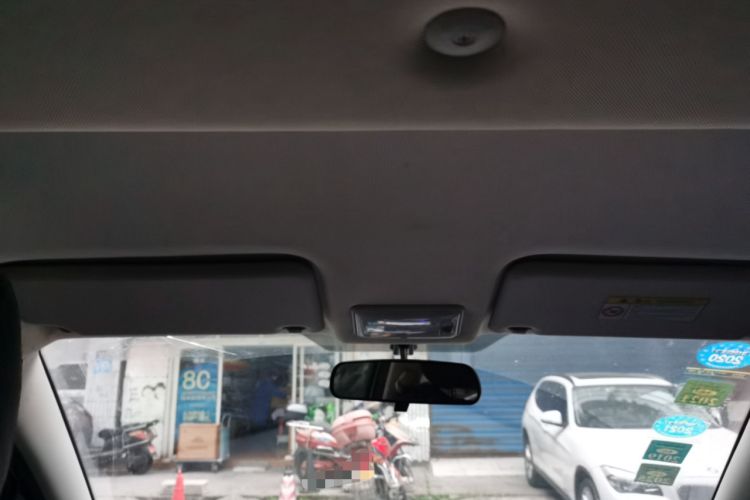 Used HYOSOW S3 2014 1.5L Luxury Version China IV Emission Standard Headliner