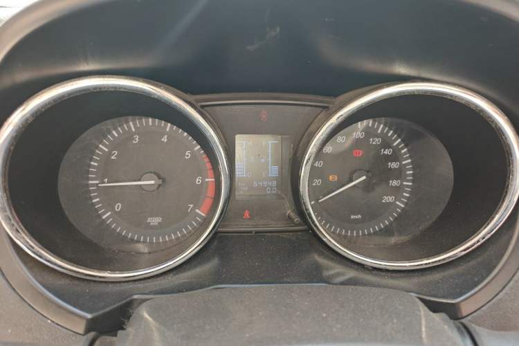 Used HYOSOW S3 2014 1.5L Luxury Version China IV Emission Standard Instrument Cluster