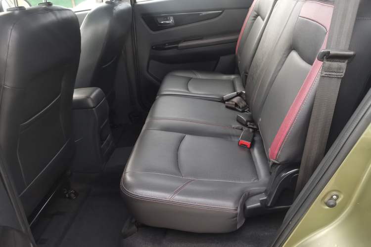 Used HYOSOW S3 2014 1.5L Luxury Version China IV Emission Standard Interior 1