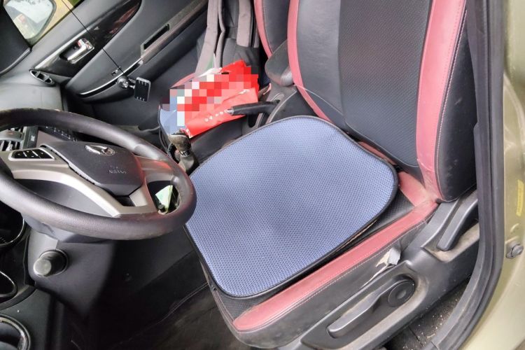Used HYOSOW S3 2014 1.5L Comfort Version China IV Emission Standard Left Front Seat