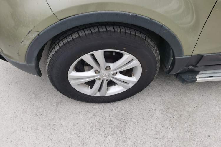 Used HYOSOW S3 2014 1.5L Luxury Version China IV Emission Standard Left Front Wheel Hub