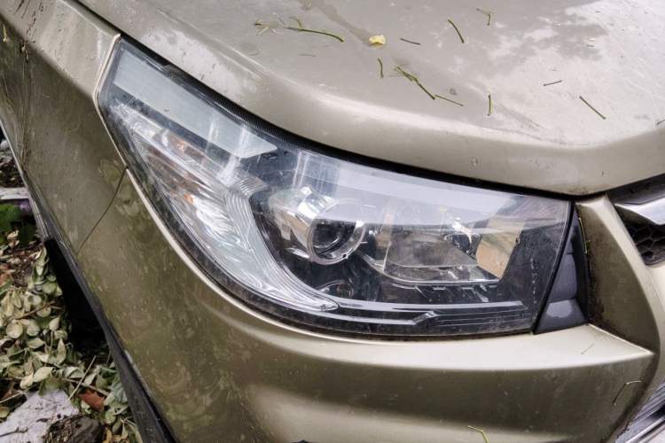 Used HYOSOW S3 2014 1.5L Comfort Version China IV Emission Standard Right Front Headlight