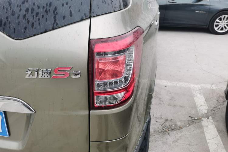 Used HYOSOW S3 2014 1.5L Luxury Version China IV Emission Standard Right Rear Taillight