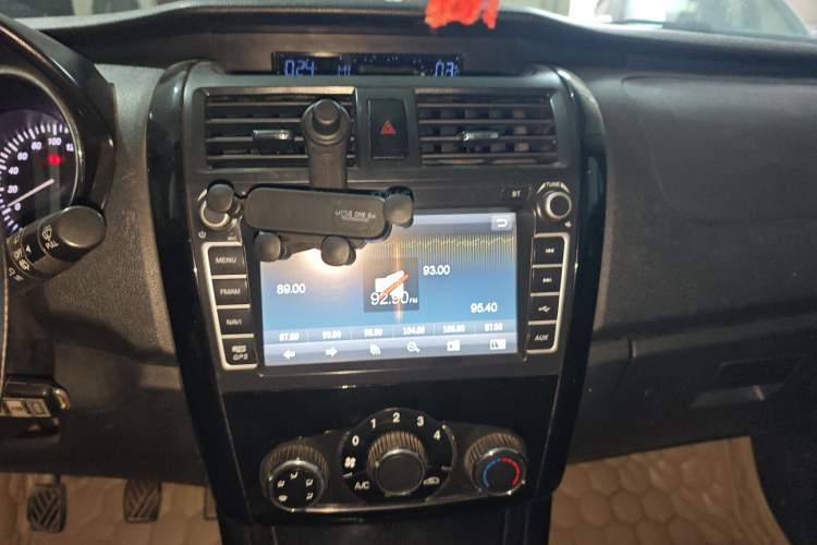 Used HYOSOW S3 2014 1.5L Comfort Version China IV Emission Standard Audio And AC Panel