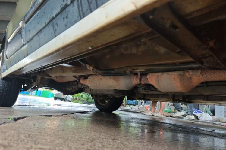 Used HYOSOW S3 2014 1.5L Comfort Version China IV Emission Standard Chassis Front Right