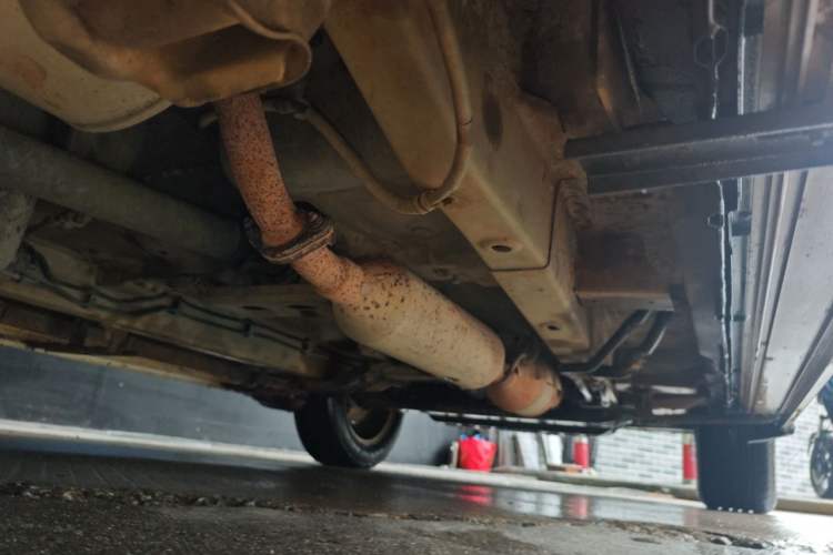 Used HYOSOW S3 2014 1.5L Comfort Version China IV Emission Standard Chassis Rear Right