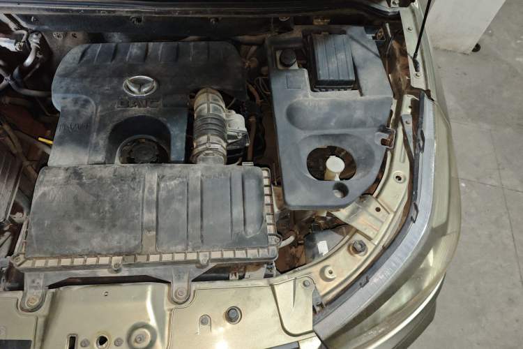 Used HYOSOW S3 2014 1.5L Comfort Version China IV Emission Standard Engine Bay Left