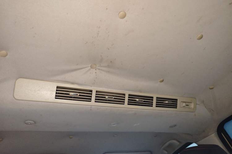 Used HYOSOW S3 2014 1.5L Comfort Version China IV Emission Standard Headliner