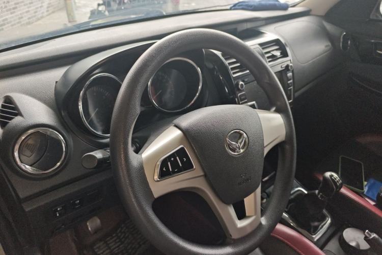 Used HYOSOW S3 2014 1.5L Comfort Version China IV Emission Standard Steering Wheel