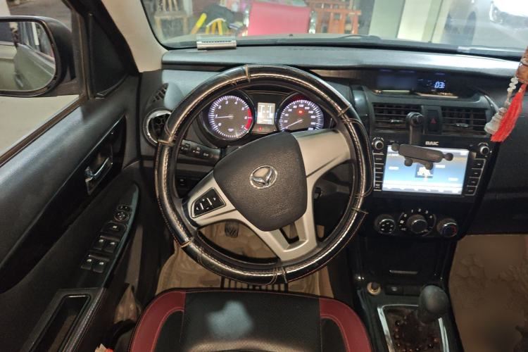 Used HYOSOW S3 2014 1.5L Comfort Version China IV Emission Standard Steering Wheel