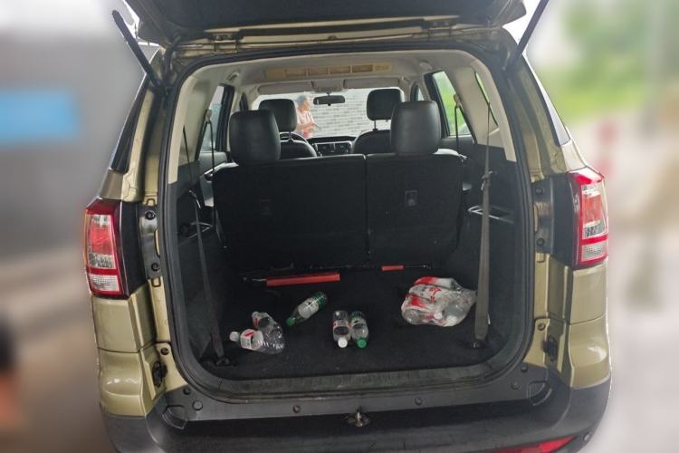 Used HYOSOW S3 2014 1.5L Comfort Version China IV Emission Standard Trunk