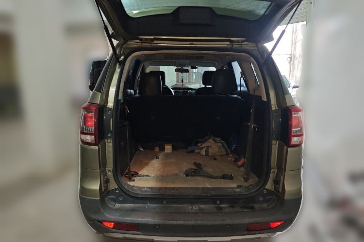 Used HYOSOW S3 2014 1.5L Comfort Version China IV Emission Standard Trunk
